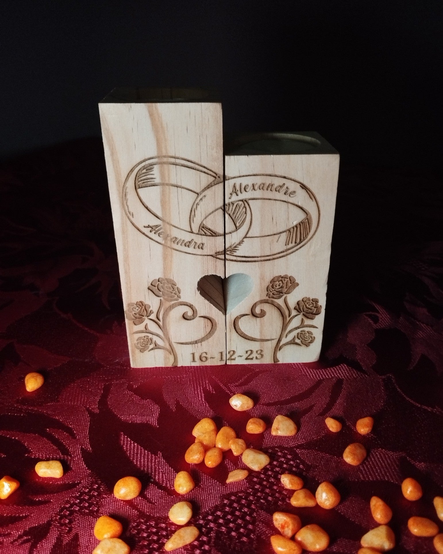 ✨ Lot de deux bougeoirs "Cœurs Unis" – Bois massif personnalisable