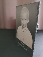 Gravure personnalisée sur plaque en ardoise naturelle