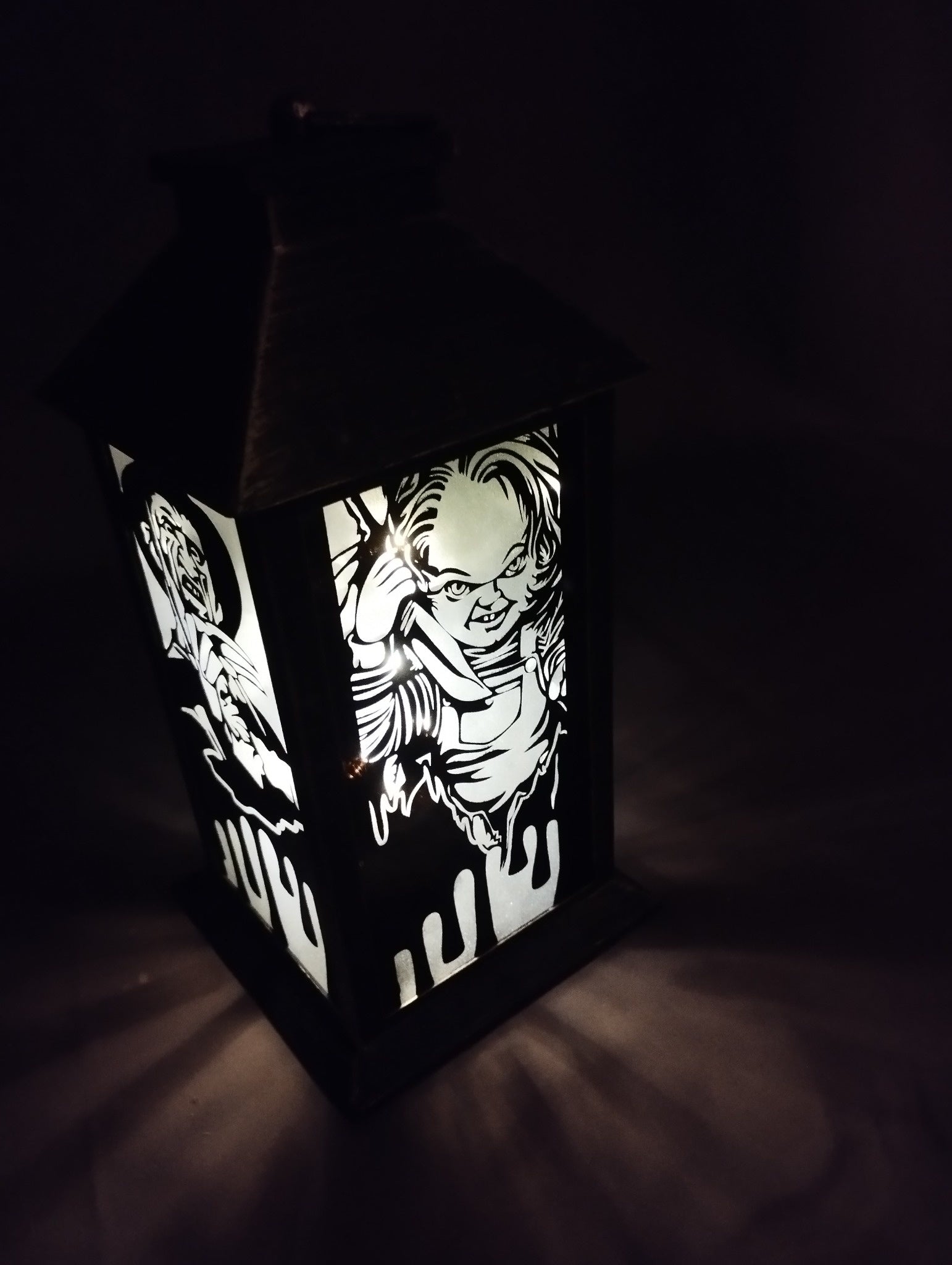 🕯️ Lanterne Halloween Horreur – Icônes de Films Cultes 🎃