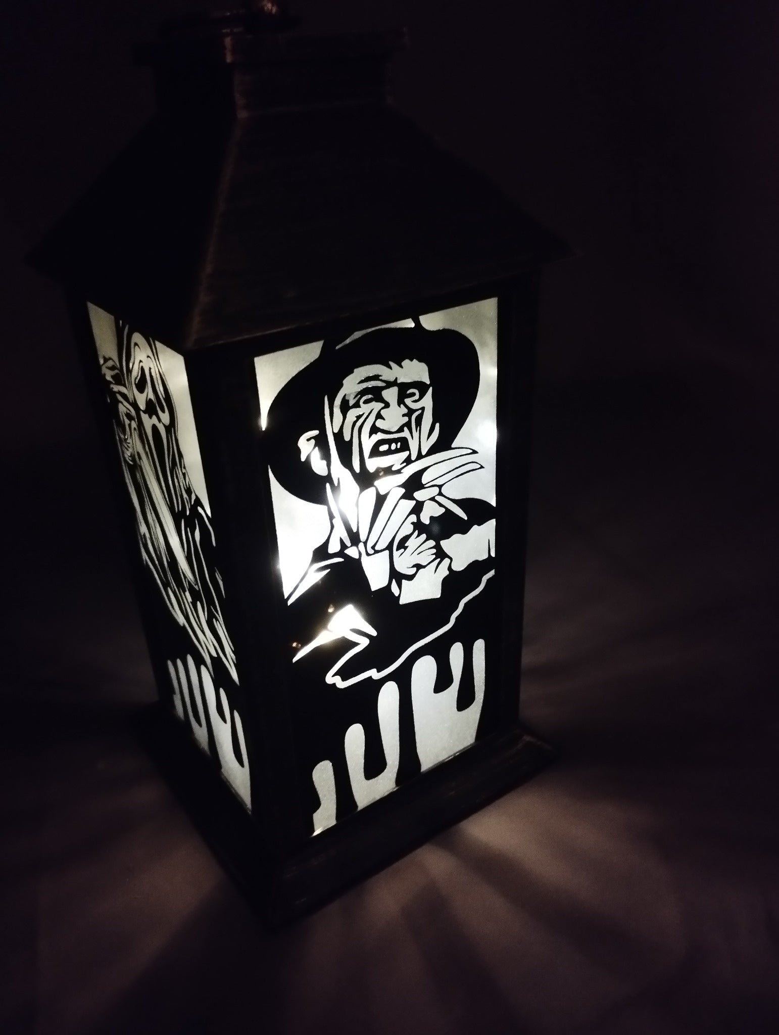 🕯️ Lanterne Halloween Horreur – Icônes de Films Cultes 🎃