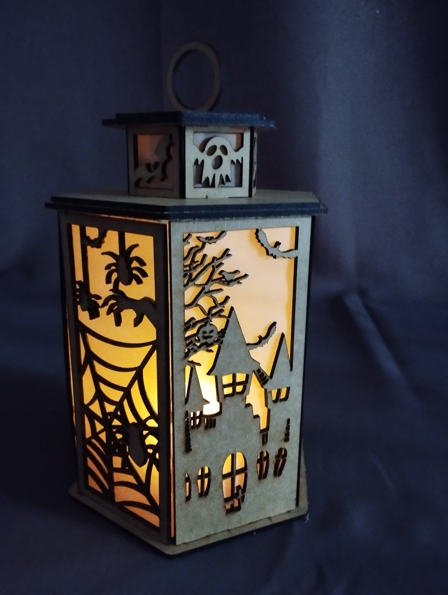 🕯️ Lanterne Halloween en bois MDF – Gravure laser artisanale