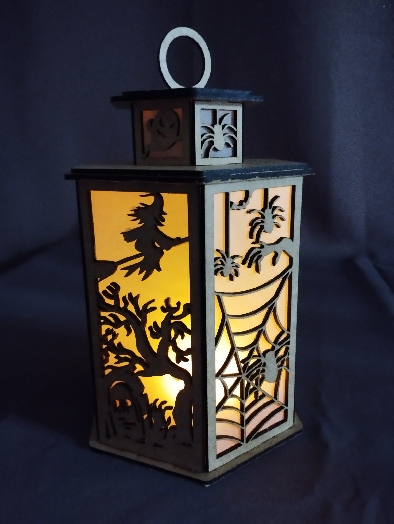 🕯️ Lanterne Halloween en bois MDF – Gravure laser artisanale