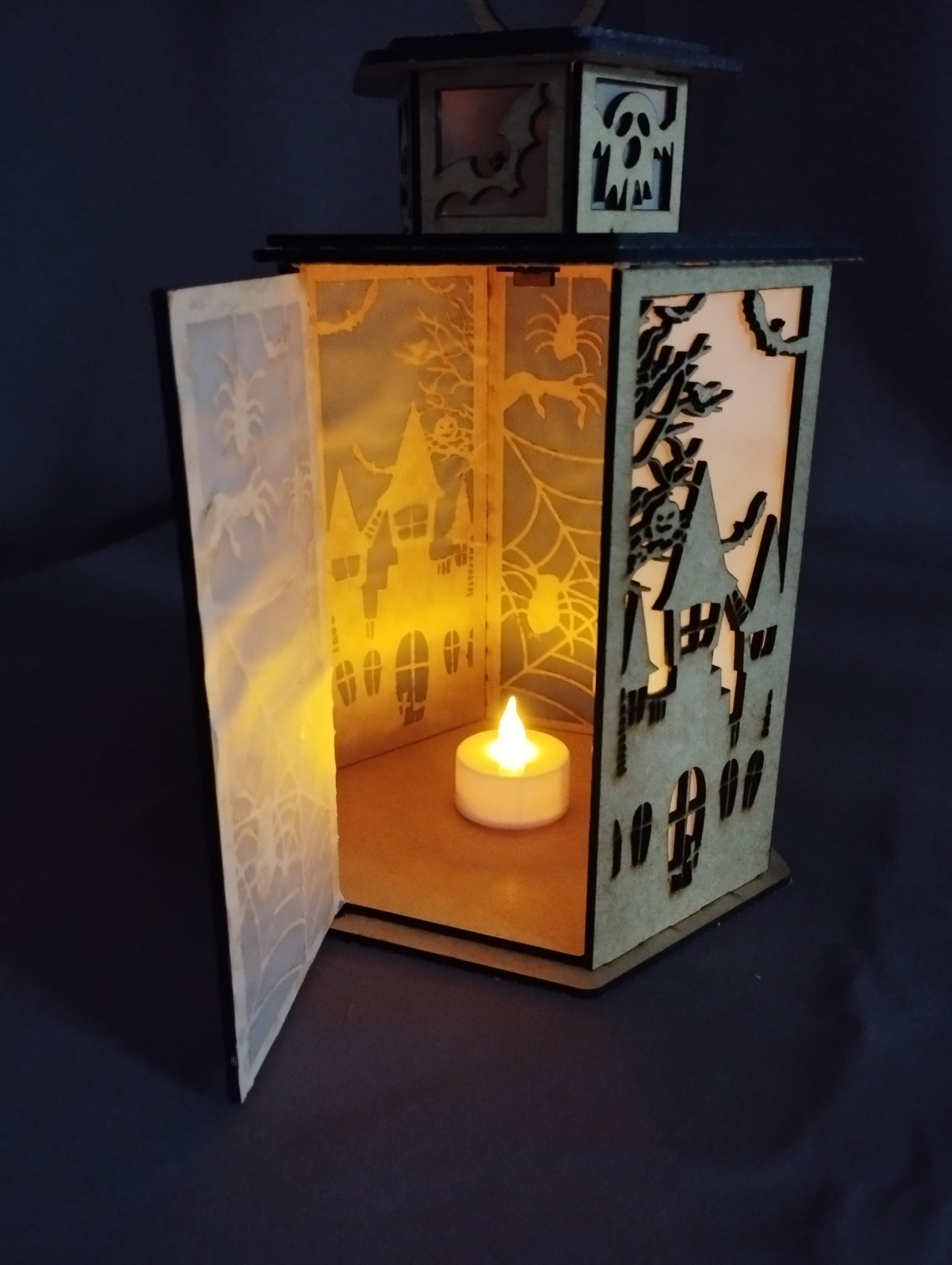 🕯️ Lanterne Halloween en bois MDF – Gravure laser artisanale