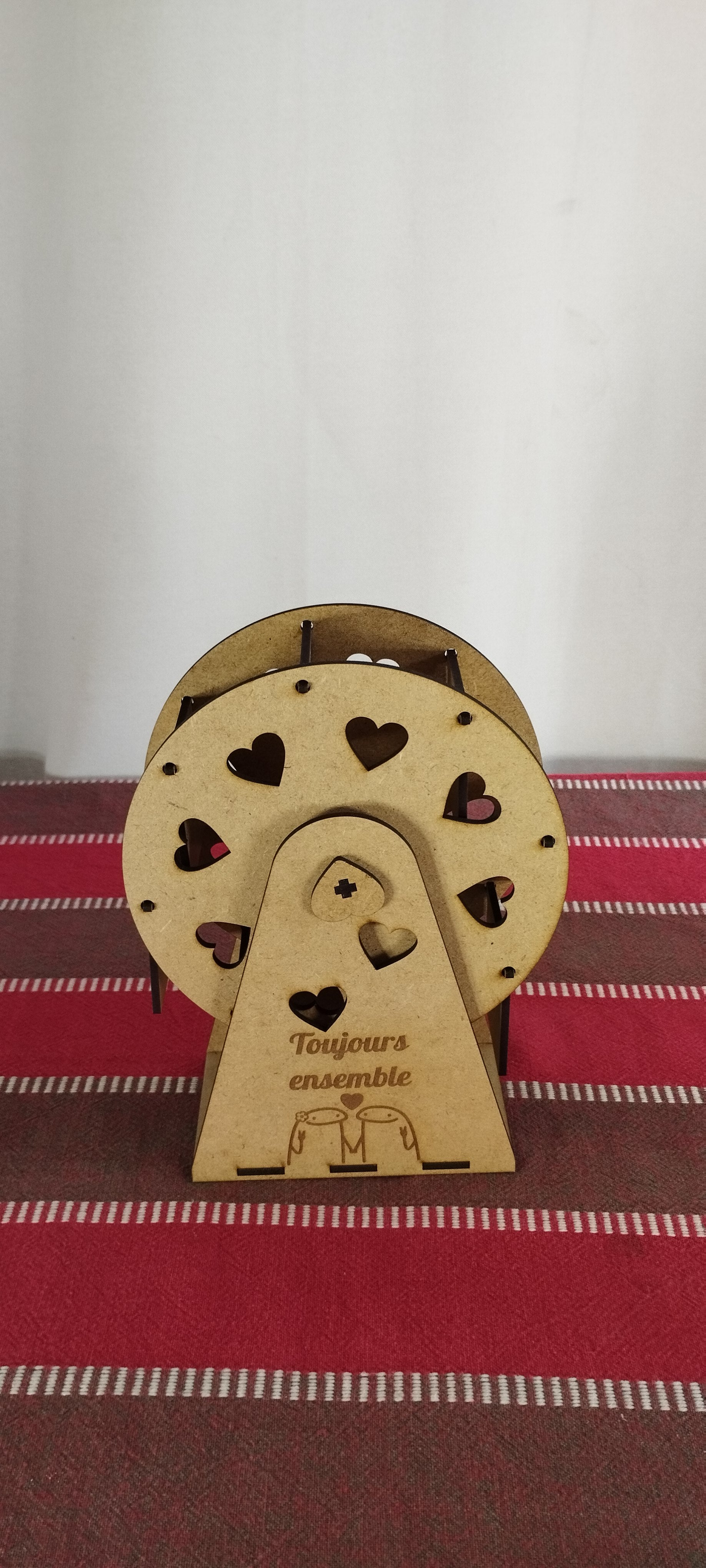 🎡 Grande roue en bois personnalisée – cadre photo rotatif