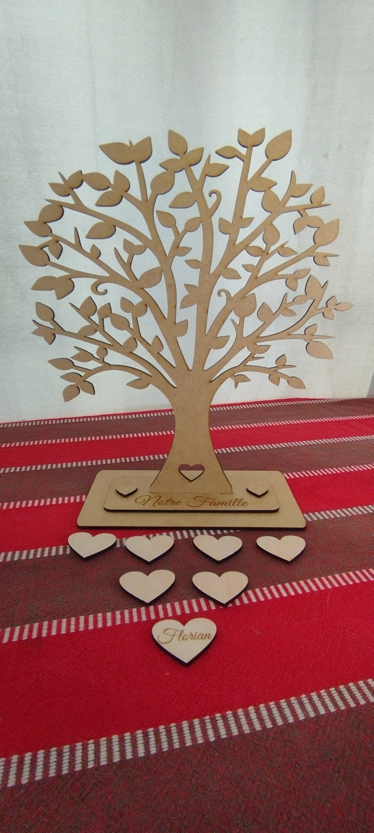 🌳 Arbre généalogique en bois personnalisé