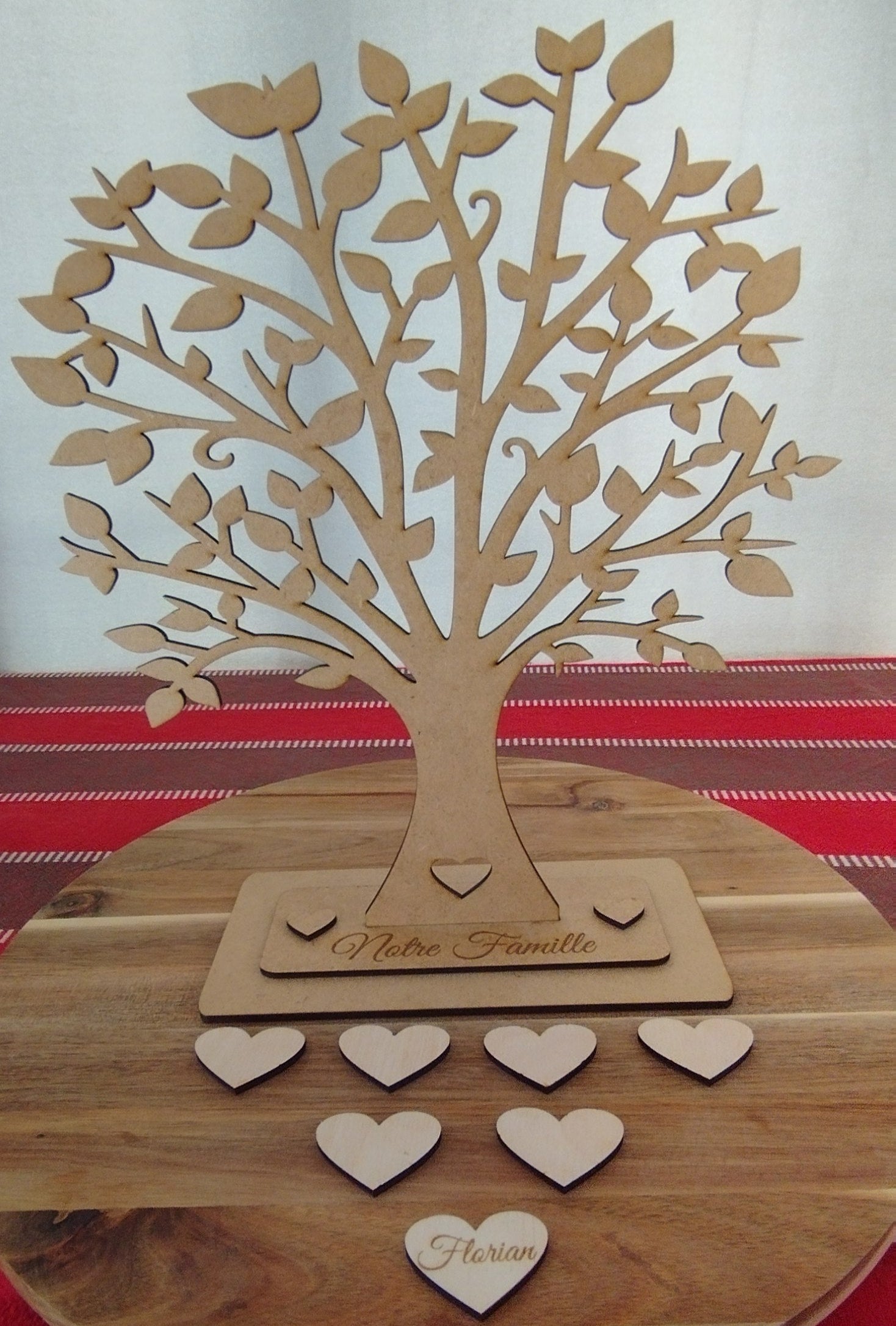 🌳 Arbre généalogique en bois personnalisé