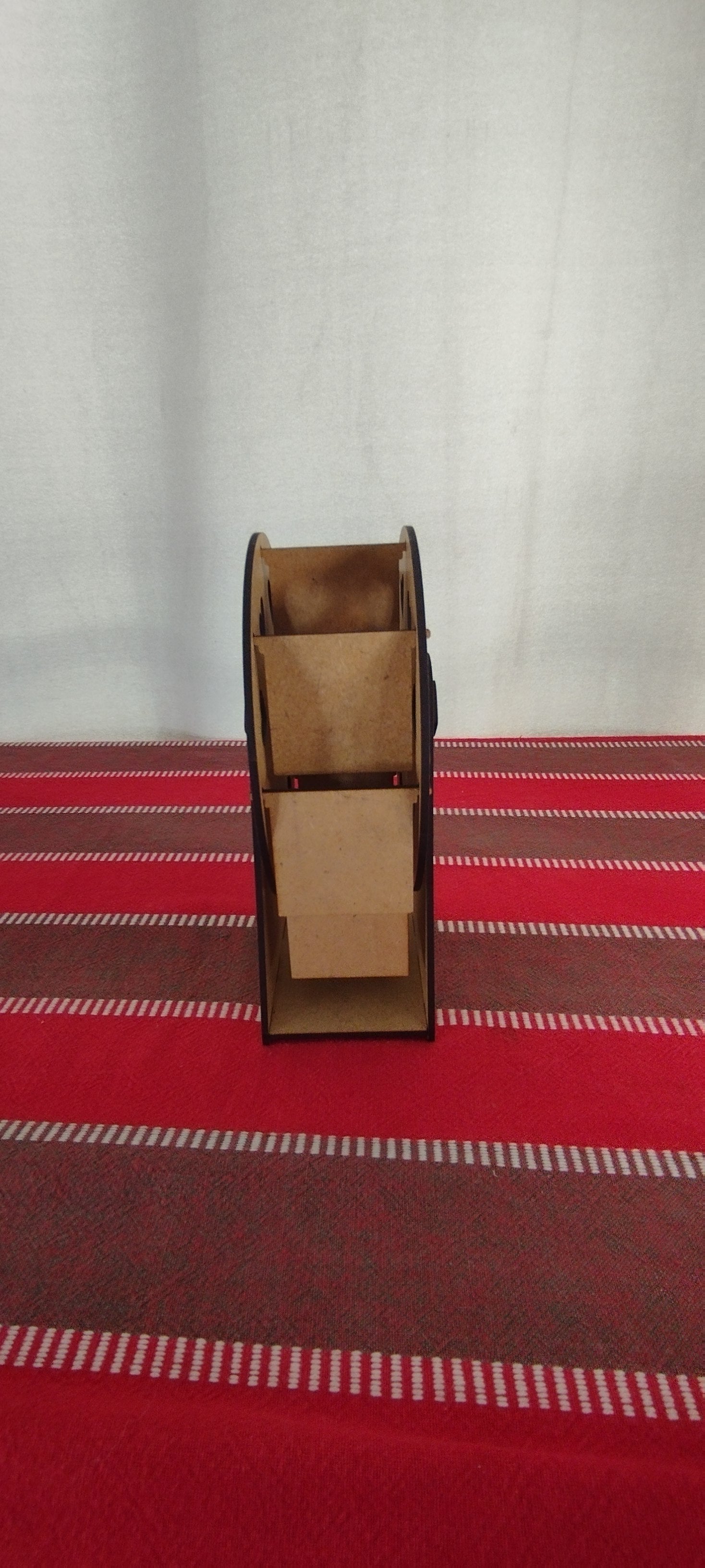 🎡 Grande roue en bois personnalisée – cadre photo rotatif