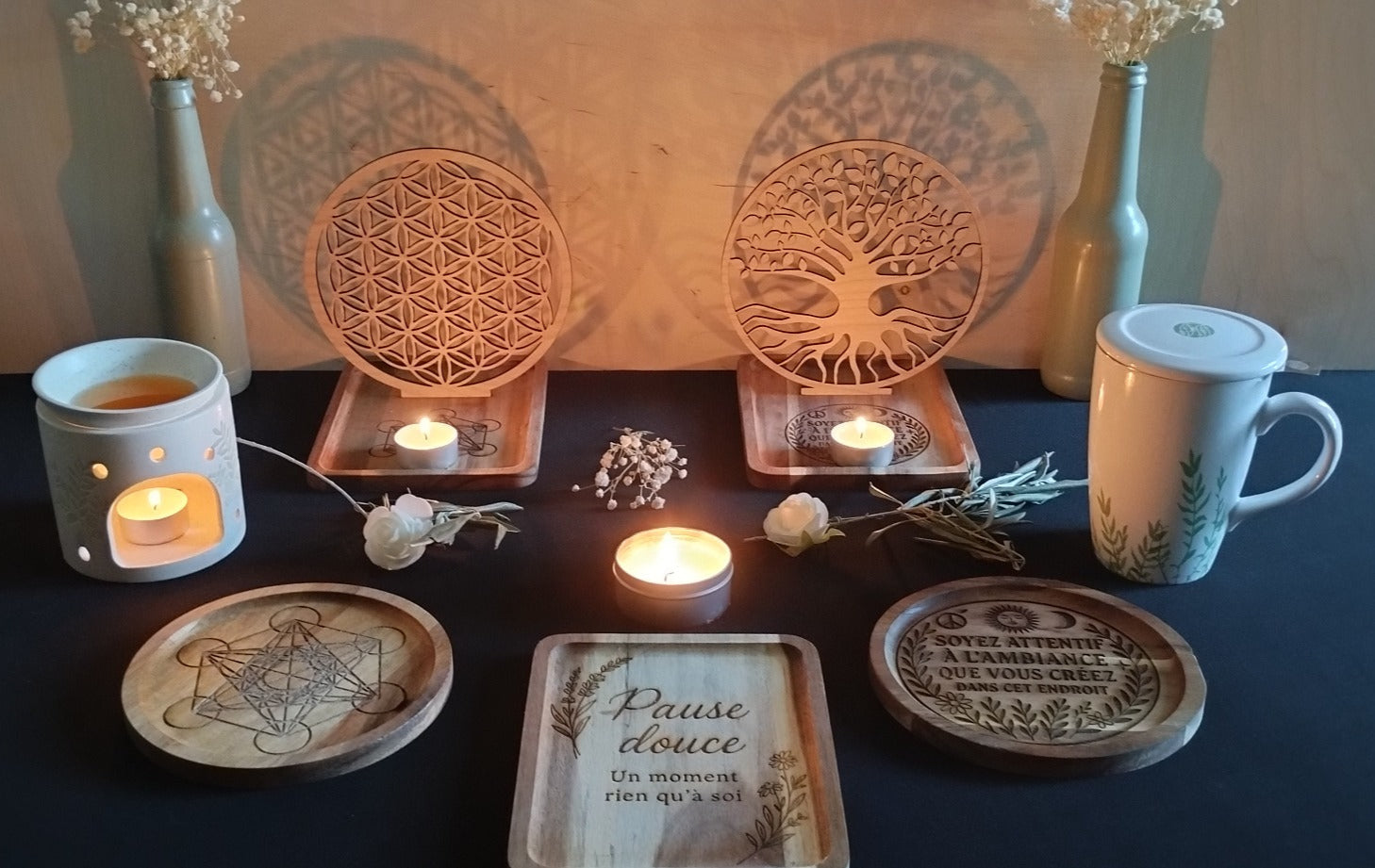 🌟 Photophores et plateaux gravés en bois – Artisanat unique