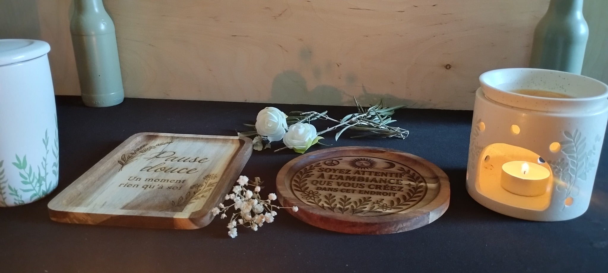 🌟 Photophores et plateaux gravés en bois – Artisanat unique