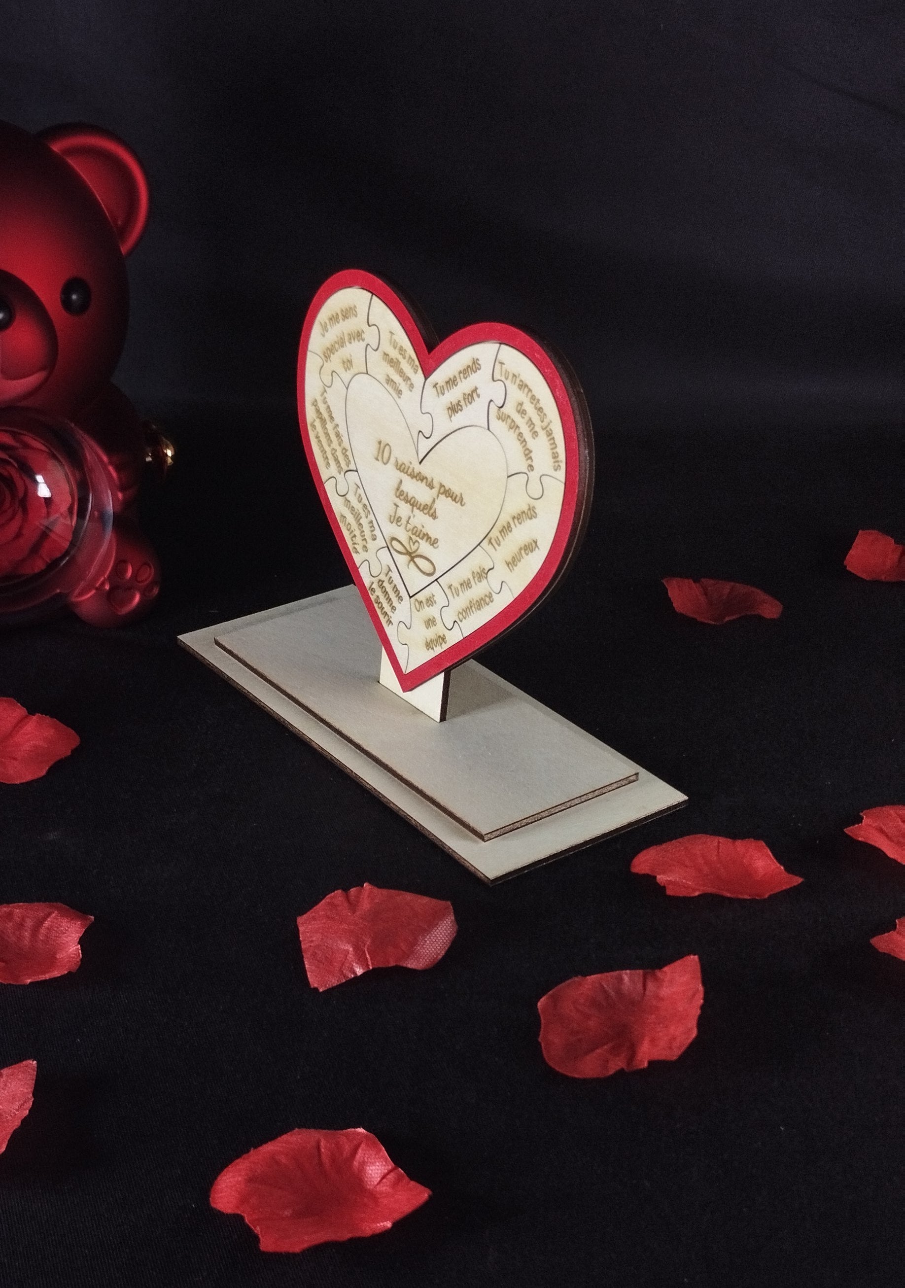 Cœur décoratif en bois – Puzzle “10 raisons pour lesquelles je t’aime”