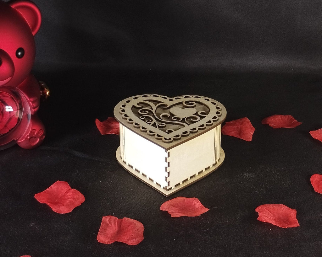 Boîte cœur en bois pour cadeau romantique