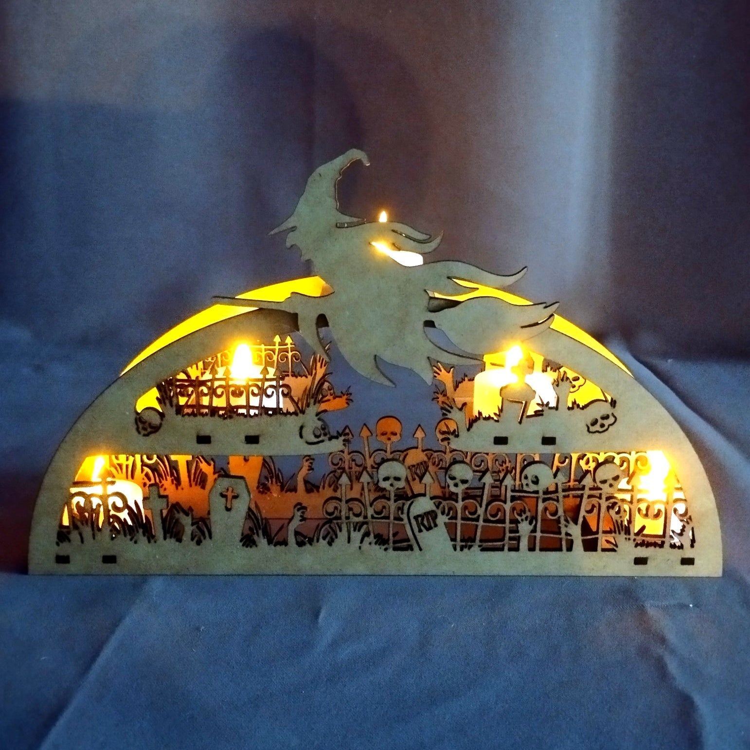 Photophore "Cimetière et Sorcière" en bois MDF 3mm