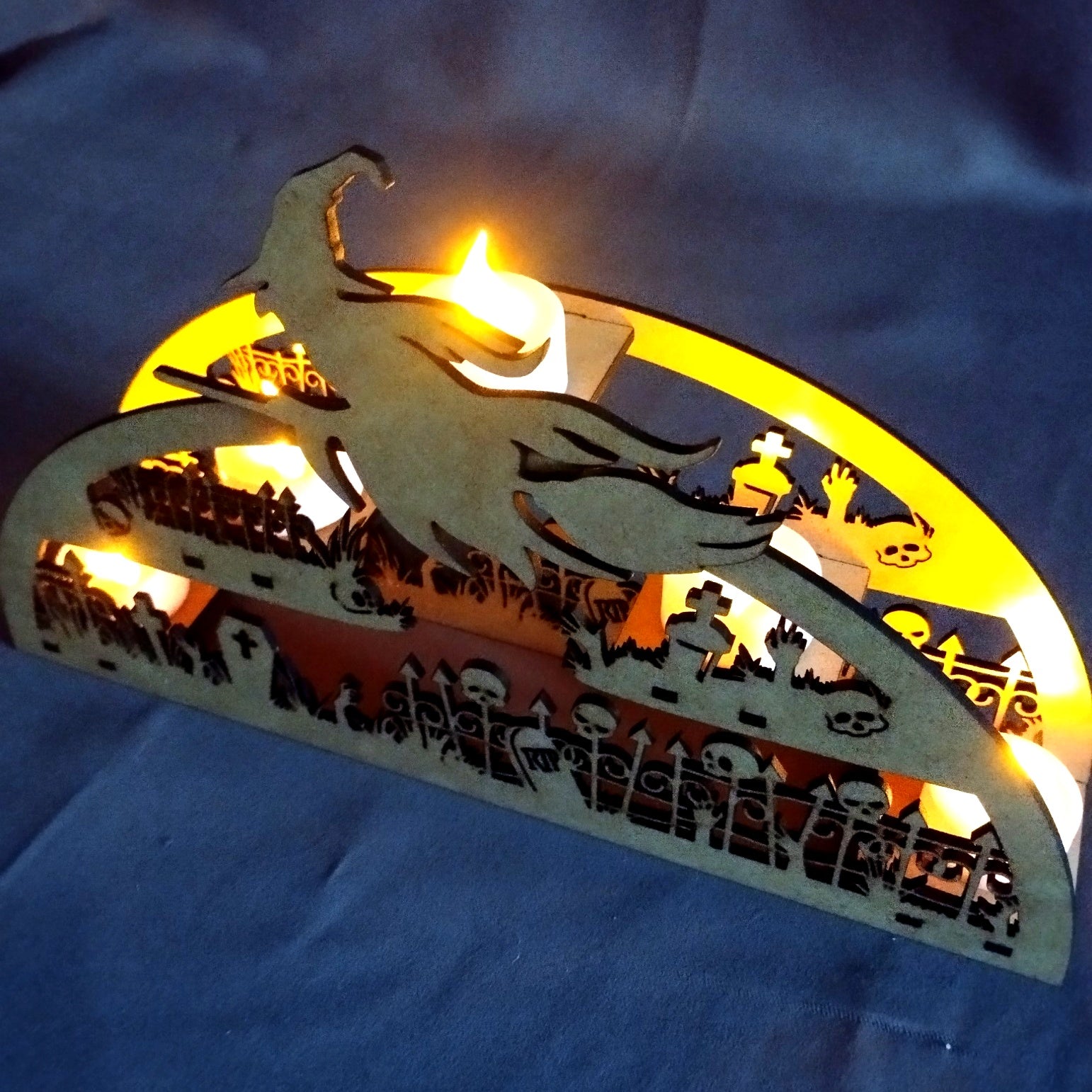 Photophore "Cimetière et Sorcière" en bois MDF 3mm