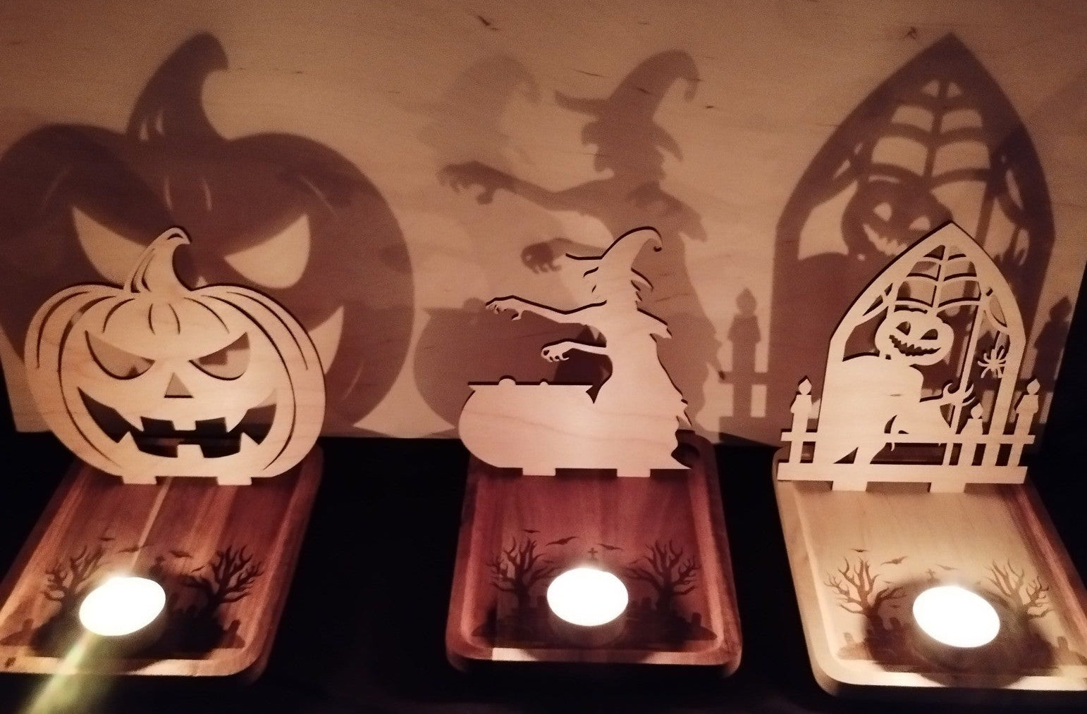 🎃 Photophores Halloween sur plateau en acacia – Gravure laser artisanale