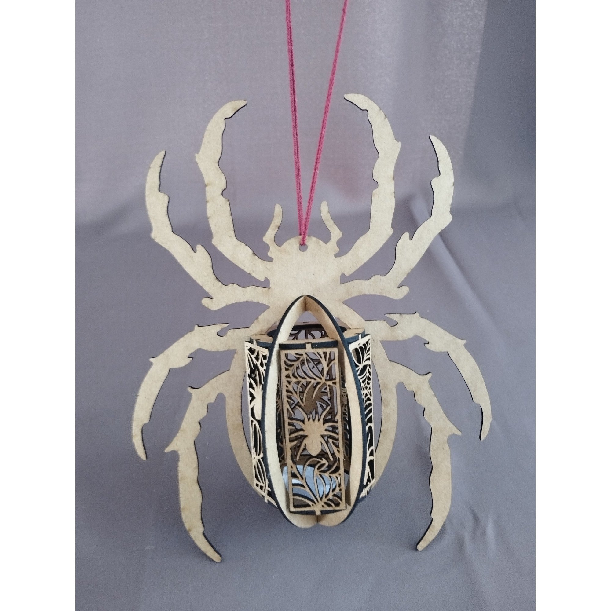 🕷️ Lanterne Araignée d’Halloween – Décoration artisanale effrayante