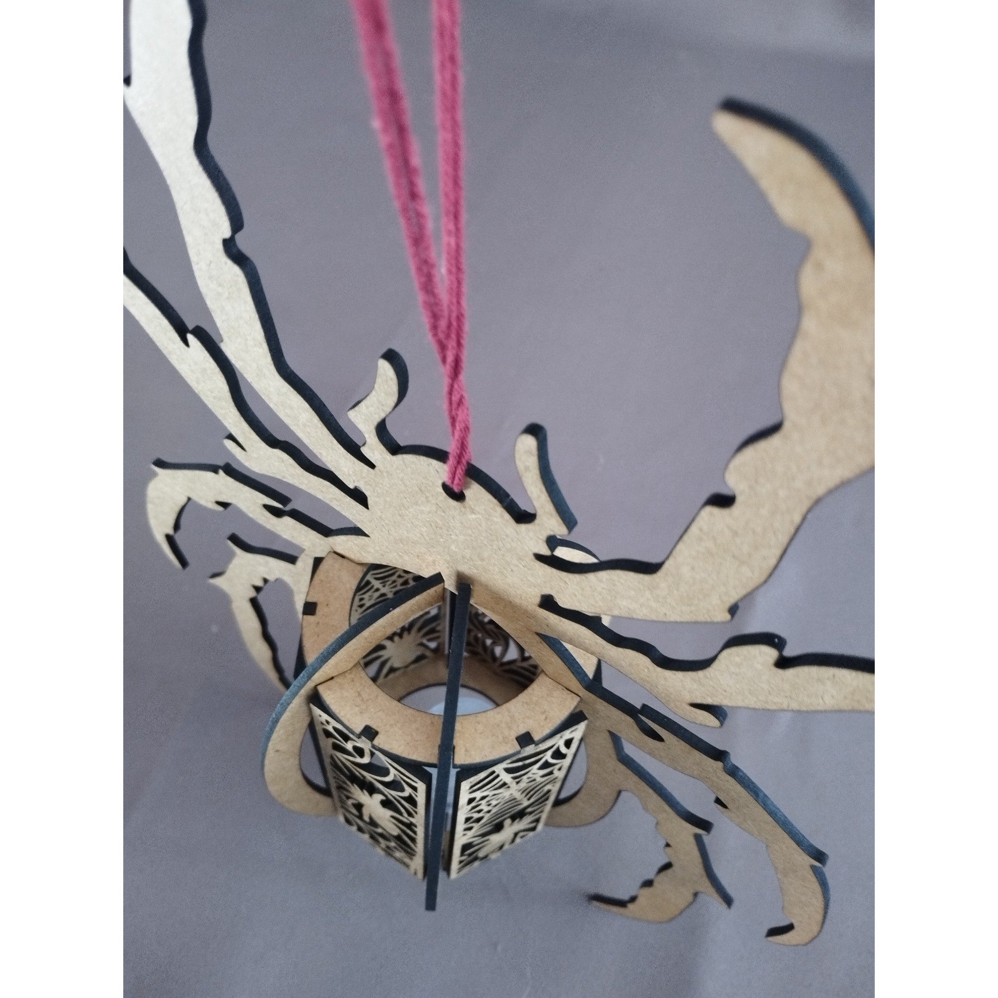 🕷️ Lanterne Araignée d’Halloween – Décoration artisanale effrayante